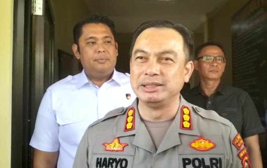 Cegah Tindak Kriminal Kapolrestabes Palembang Turunkan Petugas Samapta Presisi