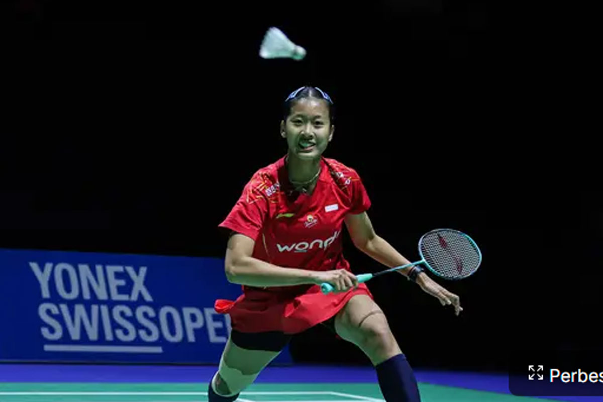 Menang Meyakinkan Atas Han Qian Xi, Putri KW Tantang Juara Olimpiade di Semifinal Swiss Open 2025