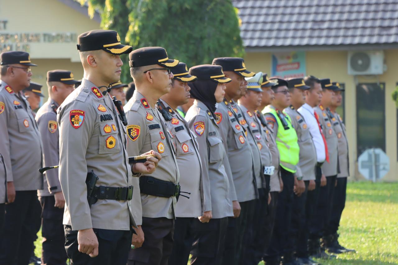 Personel Polres Ogan Ilir Berprestasi Dapat Penghargaan 