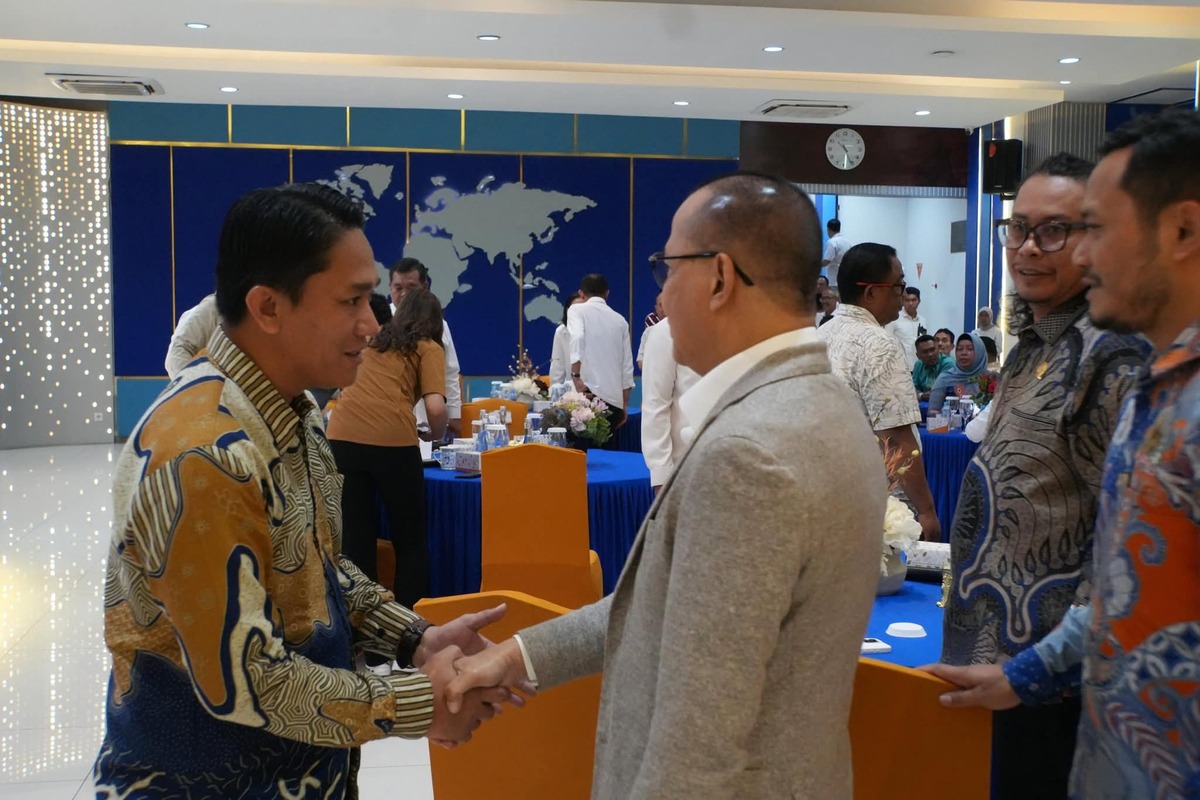 Audiensi ADKASI dengan Menteri PPMI, Ketua DPRD Luwu Utara Usul Sekolah Vokasi Migran