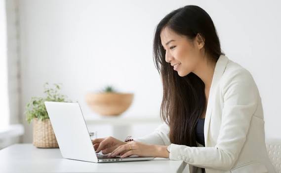 Kurang Tidur Tapi Tetap Enerjik? Ini Ciri Kepribadian Orangnya!