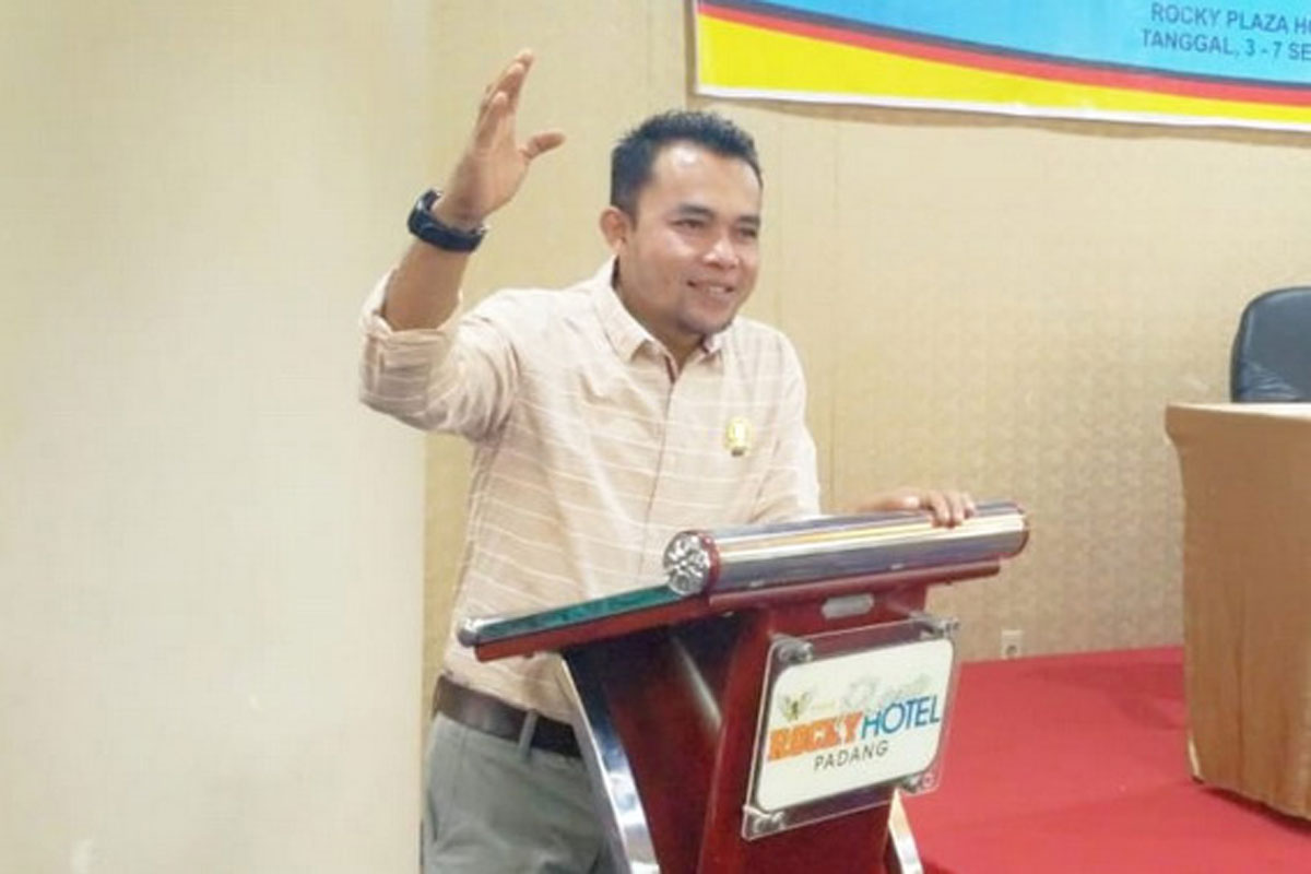 Perkosa ART, Ketua DPRD Solok Dilaporkan ke Polres