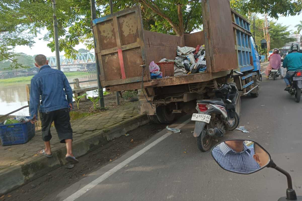 Hantam Truk Sampah DLH OKI, Dwi Ardana Meninggal