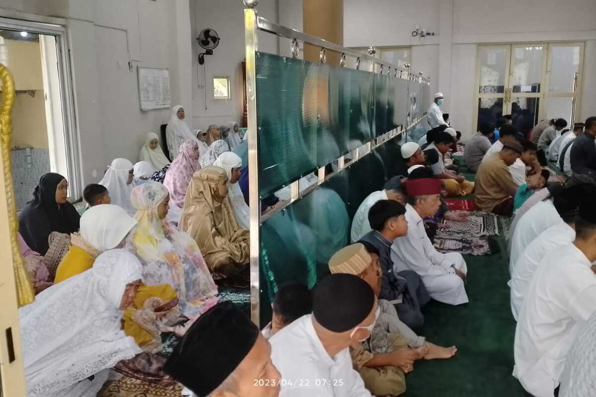 Hukum Salat di Masjid Bagi Wanita, ini Penjelasannya