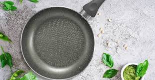 4 Jenis Makanan ini yang Tak Boleh Dimasak di Wajan Antilengket