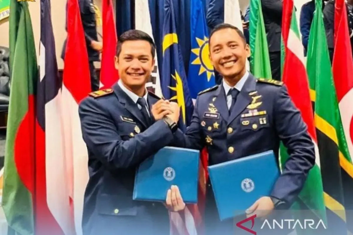 Tempuh Pendidikan 3 Bulan, 2 Pilot Pesawat Tempur TNI AU Kembali ke Markas