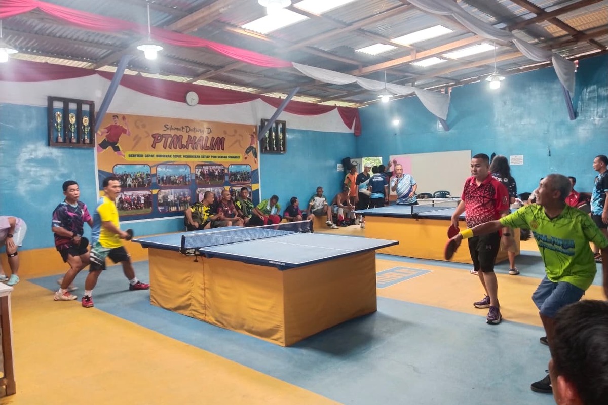 32 Pasangan Ikuti Turnamen Tenis Meja PTM Halim Cup 2026