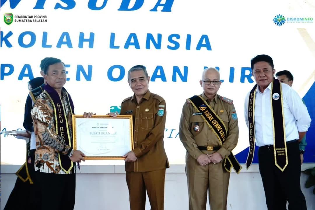 Bupati Panca dan Sekda Ogan Ilir Dapat Penghargaan Menteri KPK/BKKBN