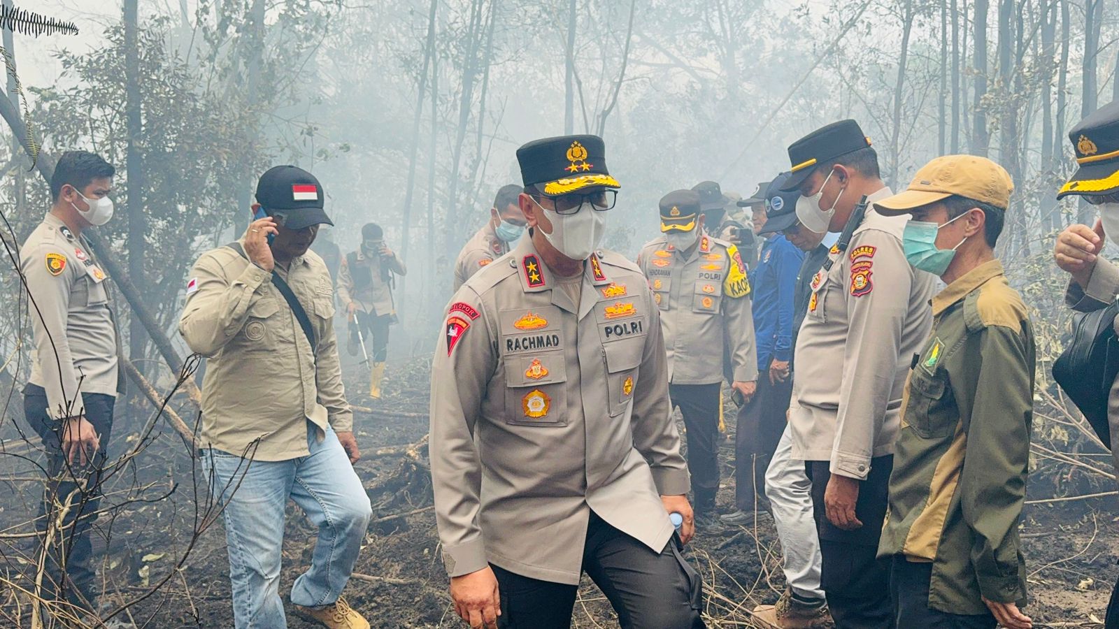 Cek Karhutla di Lempuing Jaya OKI, Kapolda Sumsel Pertebal Personel BKO dan Brimob ke Lapangan