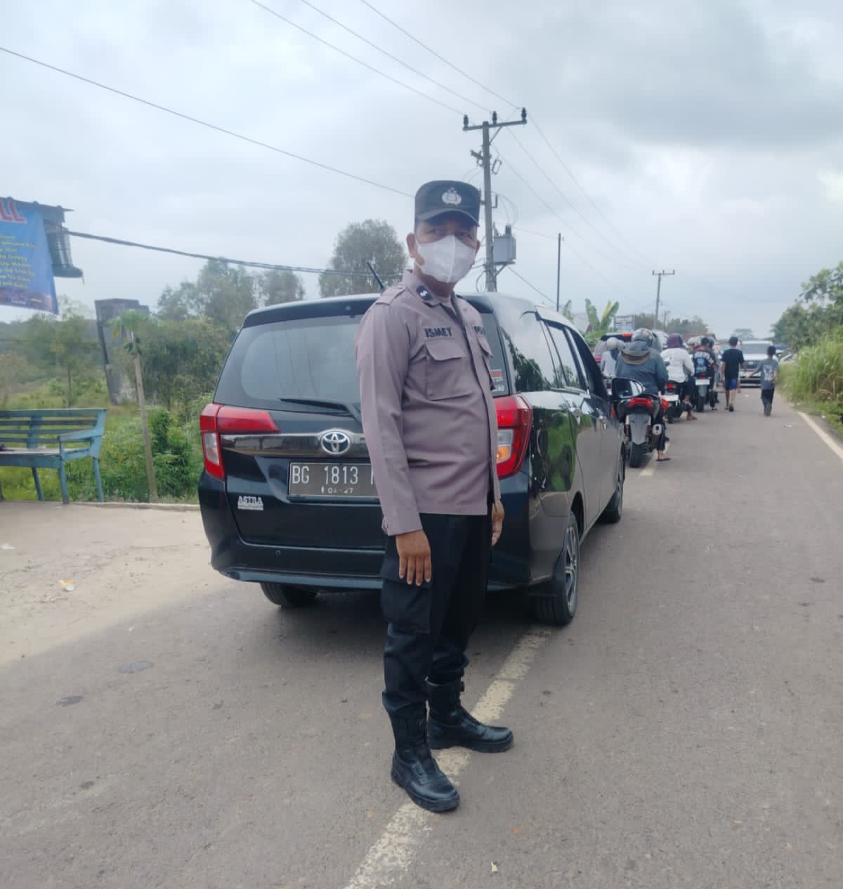 Lebaran ! Peziarah Kubur  di TPU Talang Peramuan Pemulutan  Ogan Ilir Ramai dan Lancar