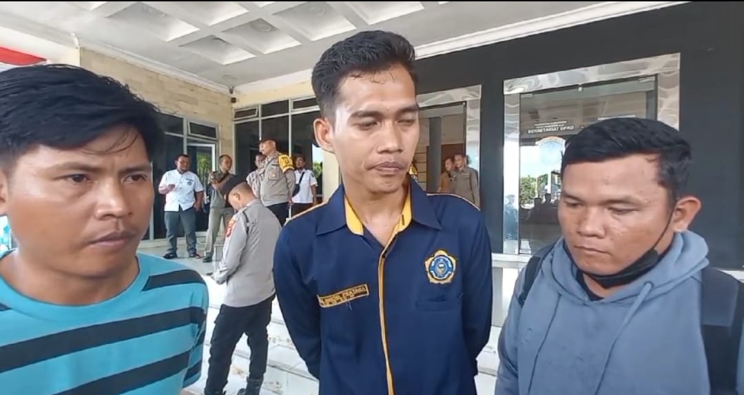 Warga Palimbangan Minta DPRD OKI Panggil PLN Unit Tugumulyo 