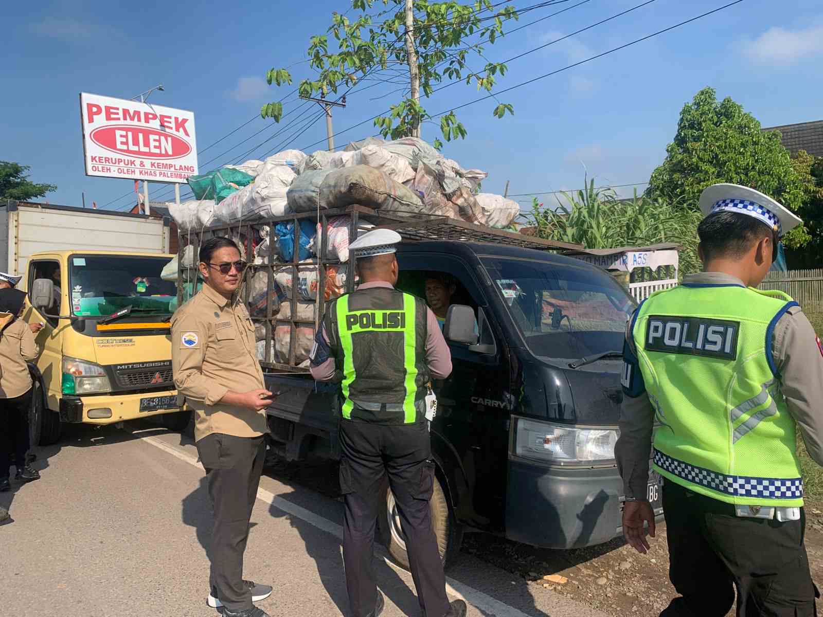 Satlantas Polres Ogan Ilir Tindak Belasan Kendaraan Lakukan Pelanggaran 