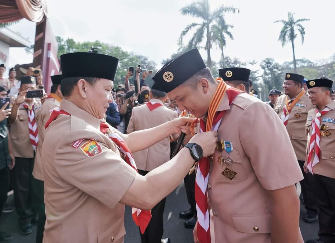 Bupati Panca Meraih Penghargaan  Lencana Melati