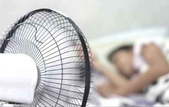 5 Bahaya Tidur Pakai Kipas Angin, dari Alergi hingga Nyeri Otot