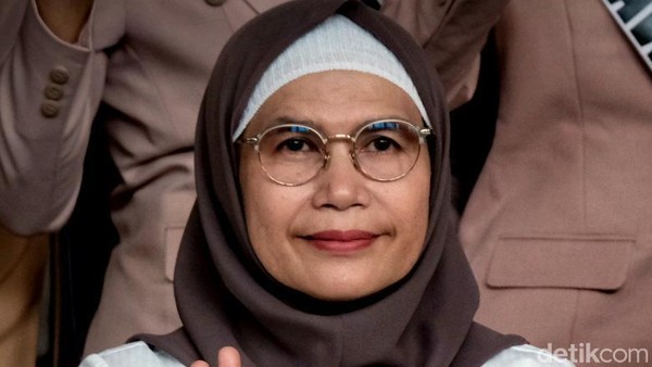 Mundur dari Wakil Ketua KPK, ini Pekerjaan Baru Lili Pintauli Siregar.