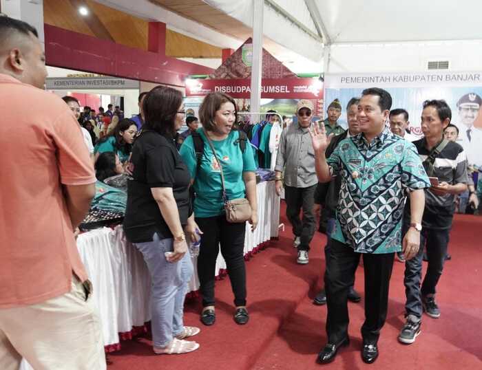 Bupati Banyuasin-Kepala BKKBN RI Buka Banyuasin Expo 