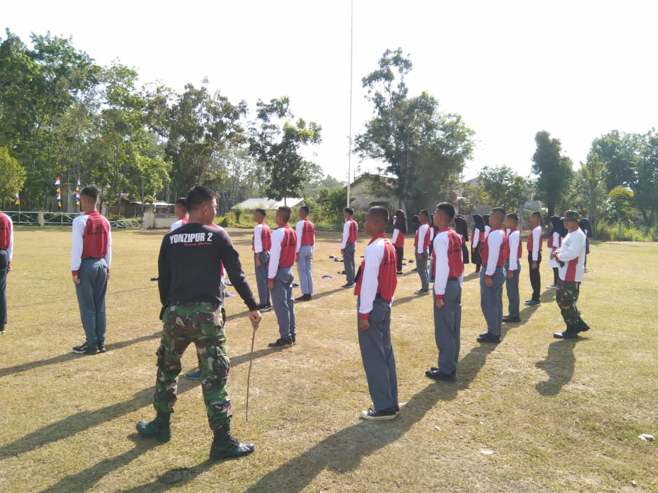 Pelajar Tingkat SMA/MA Kecamatan Payaraman Jalani Latihan Paskibraka