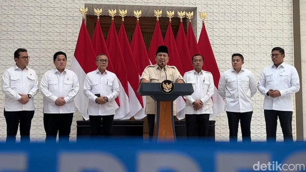 Prabowo Sampaikan Ucapan Selamat Ramadan, Ingatkan Menteri tak Hanya Pantau Harga Sembako