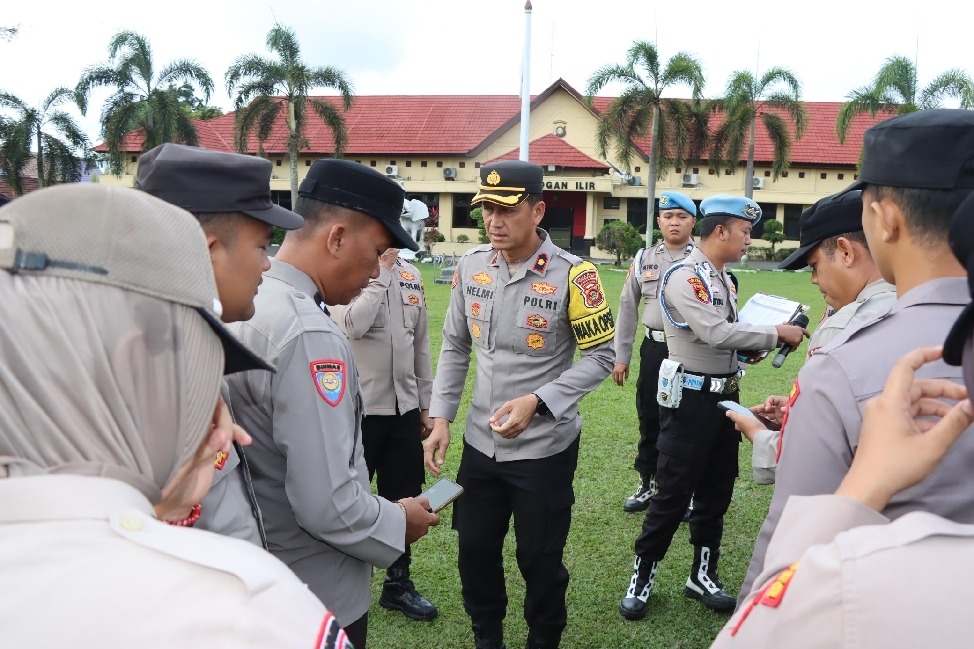 Wakapolres  Ogan Ilir Cek Kehadiran Personel dan Optimalisasi Medsos Kepolisian