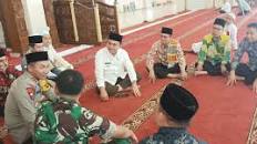 Usai Salat Jumat, Pj Banyuasin Diskusi Bersama FKPD