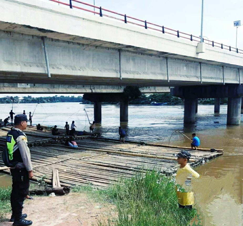 Diguyur Hujan Selama 5 Jam, Bhabinkamtibmas Himbau Warga Waspada Banjir