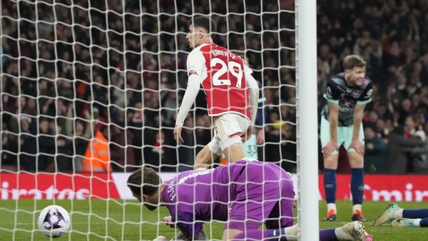 Taklukkan Brentford 2-1, Arsenal Puncaki Klasemen Liga Inggris 2023/2024