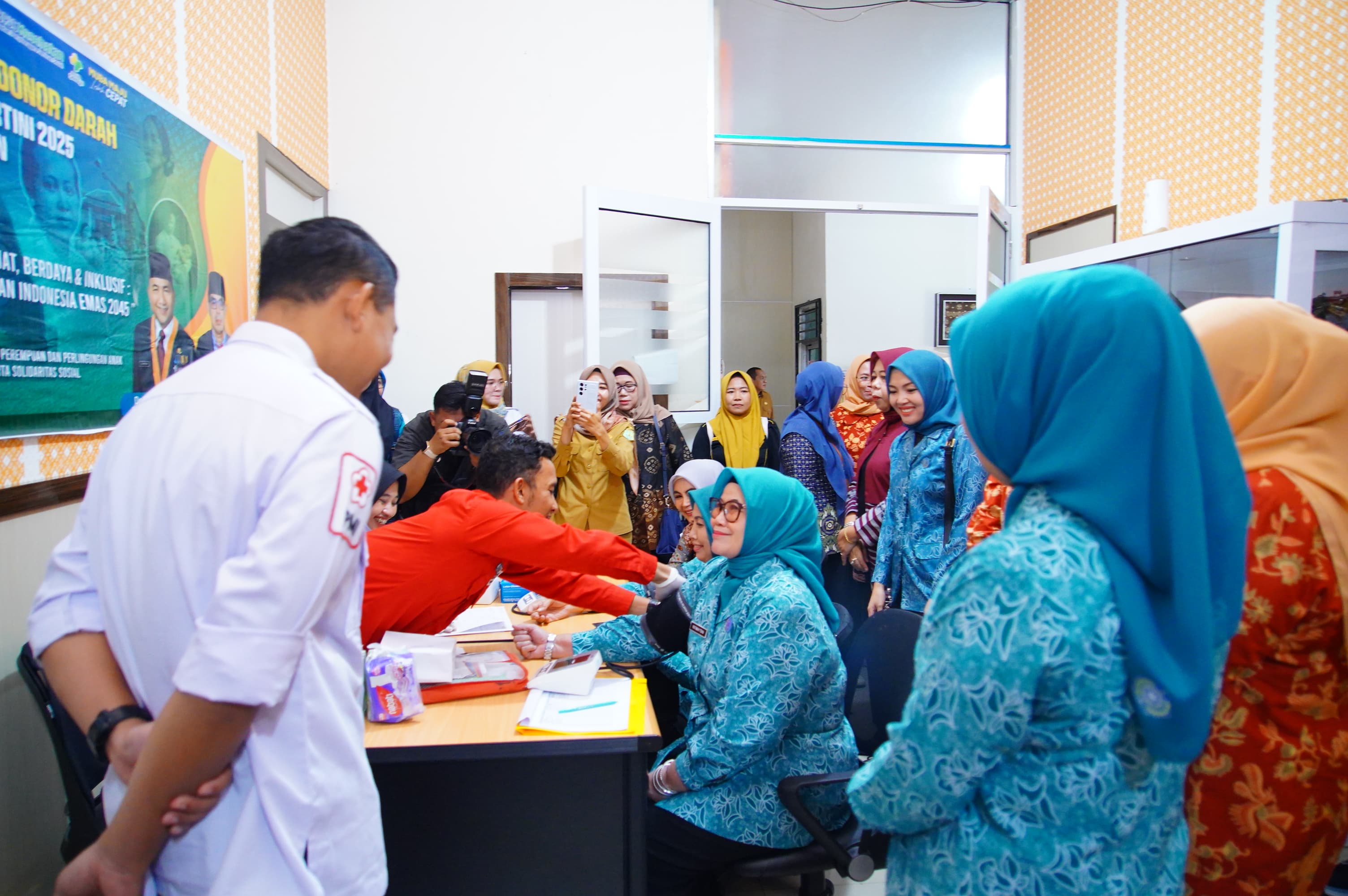 DPPPA Muba Gelar Pap-Smear dan Donor Darah, Peringati Hari Kartini dengan Aksi Nyata untuk Kesehatan Perempuan
