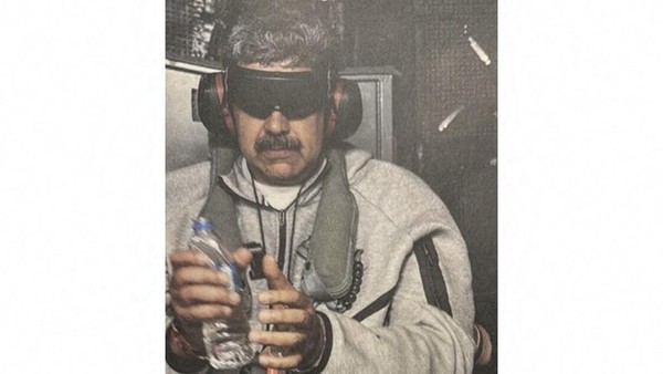 Trump Pamer Foto Presiden Venezuela Ditangkap