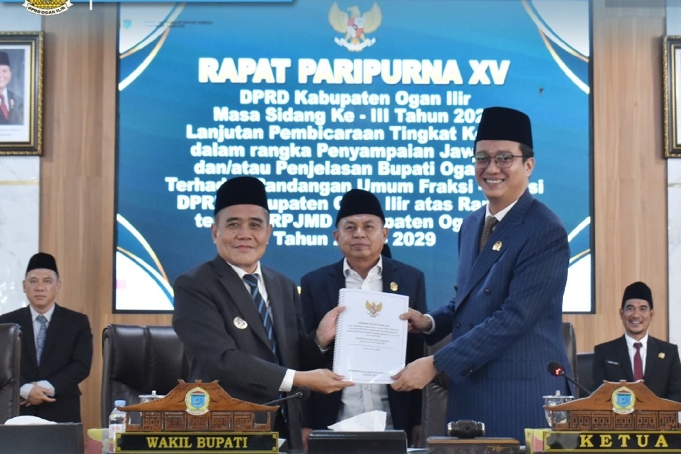 Wabup Ogan Ilir Sampaikan Jawaban Raperda RPJMD di Paripurna DPRD 