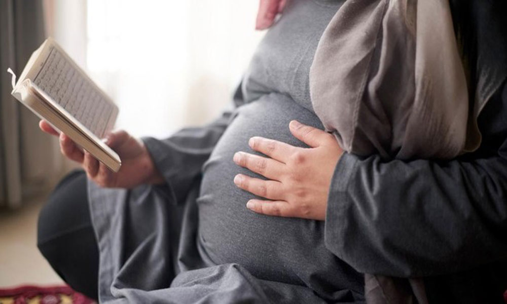 Puasa Pengganti Ibu Hamil, Fidyah atau Qadha? 