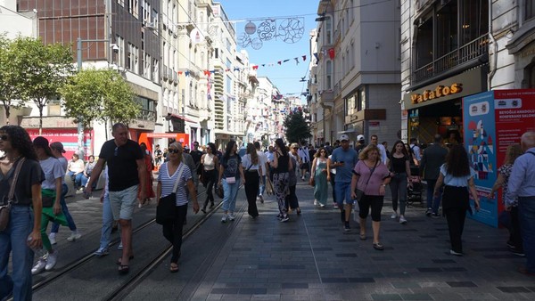 Pedagang Lecehkan Turis, Gubernur Istanbul Keluarkan Aturan 