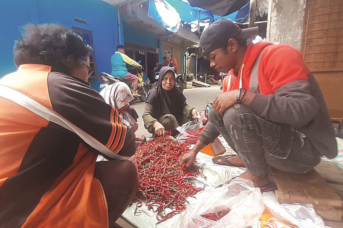 Cabai Merah Langka di Palembang, Harga Melonjak