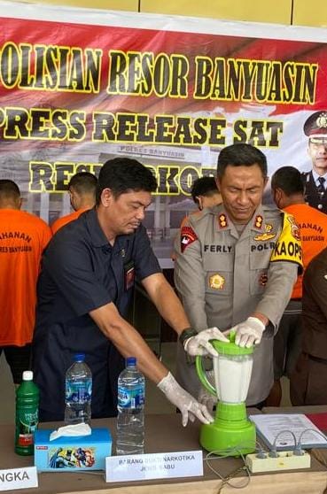 Satnarkoba Polres Banyuasin Musnahkan Sabu sebanyak 978 gram