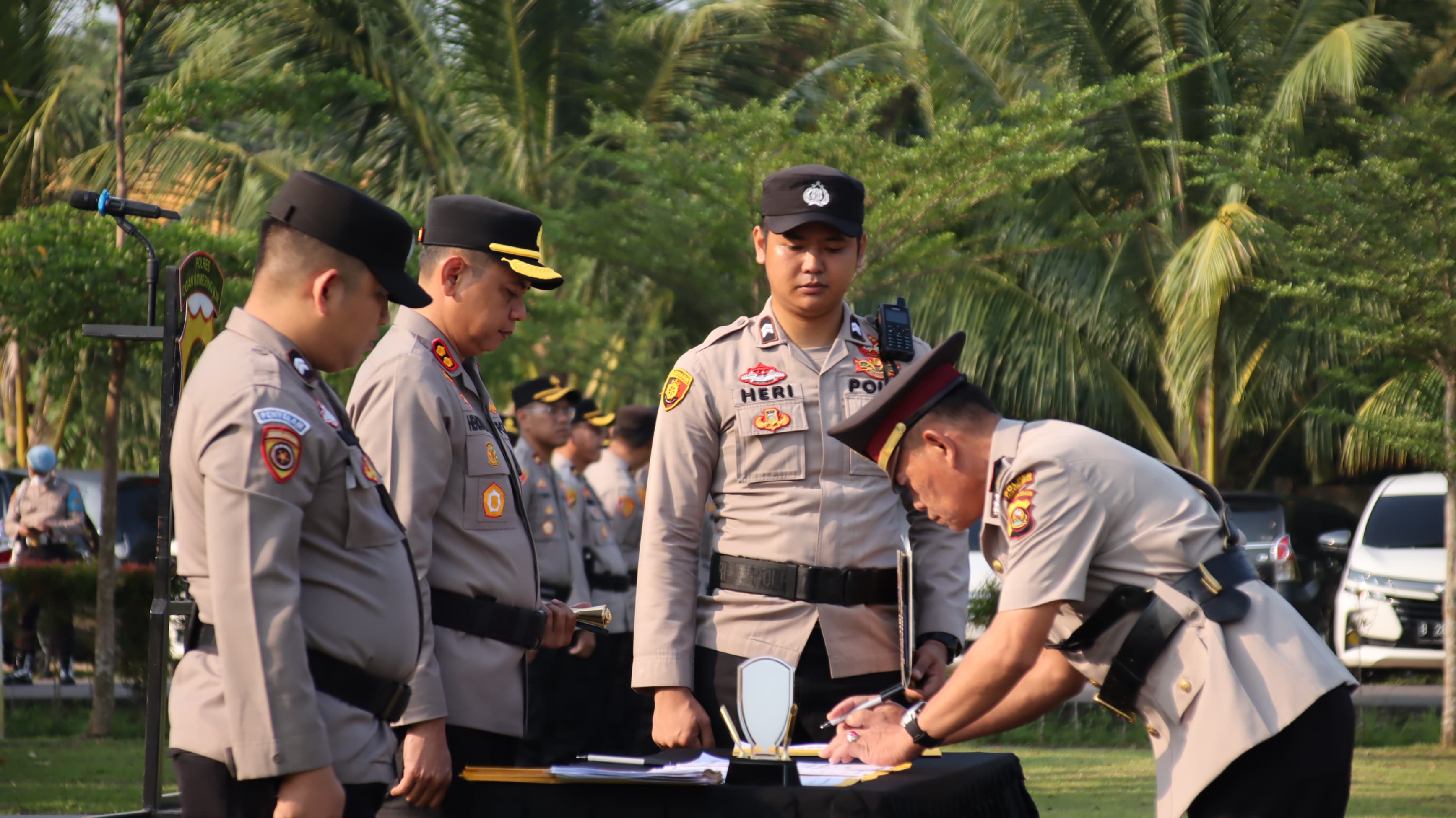 10 Kepala Seksi hingga Kapolsek di Lingkungan Polres OKI di Mutasi, Kapolres Ucapkan Ini