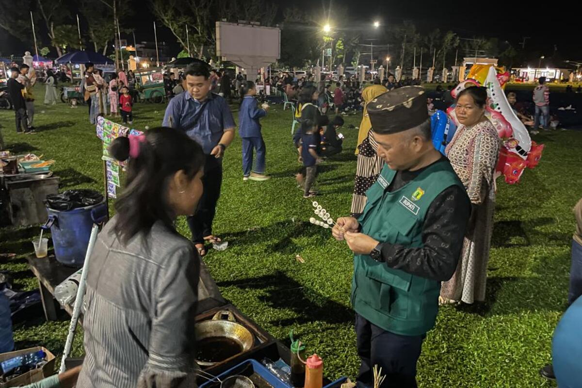 Rayakan Tahun Baru 2024, Pemkab Muba Gelar Nonton Layar Tancap