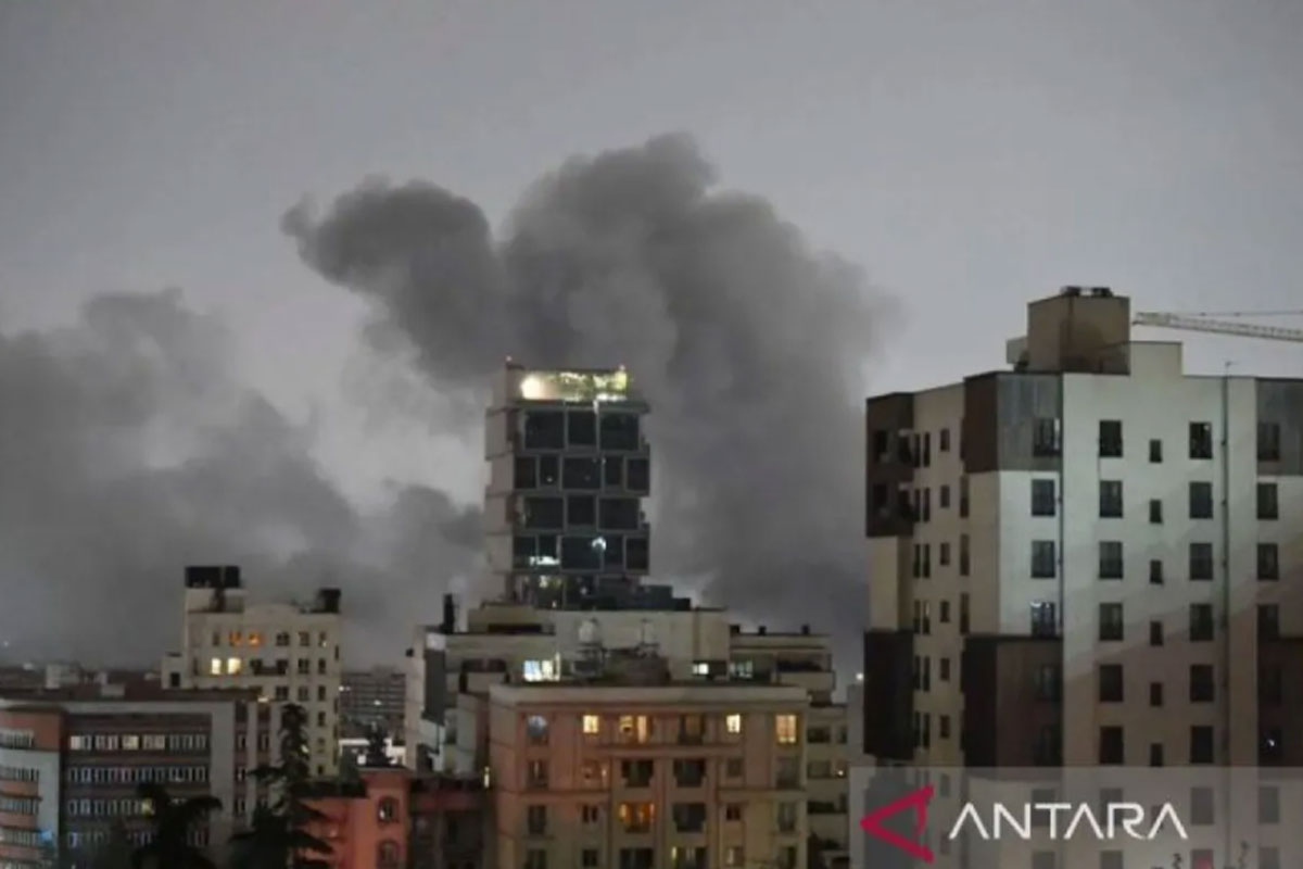 Serangan AS-Israel ke Teheran Sebabkan Listrik Padam