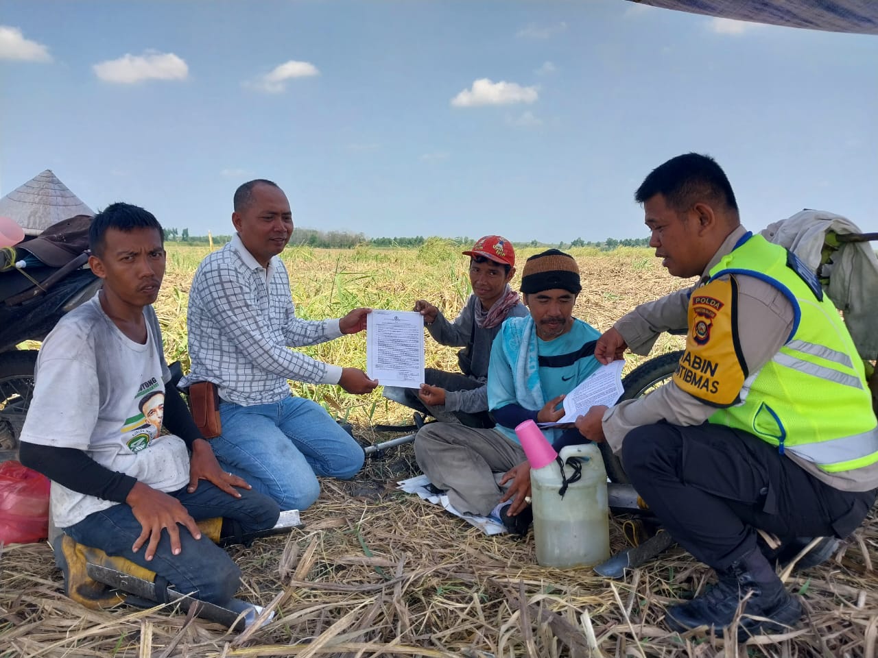 Polsek Tanjung Batu Patroli Terpadu Pencegahan  Karhutla