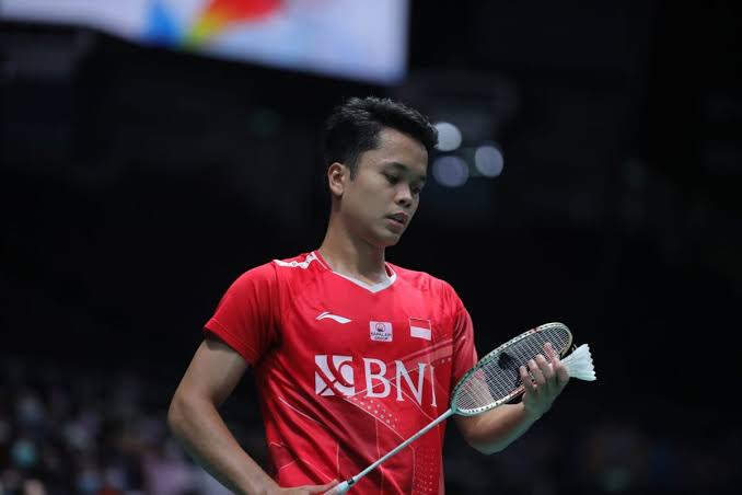 Kunlavut Vitidsarn Retired, Anthony Ginting Melaju ke Final Singapore Open 2023