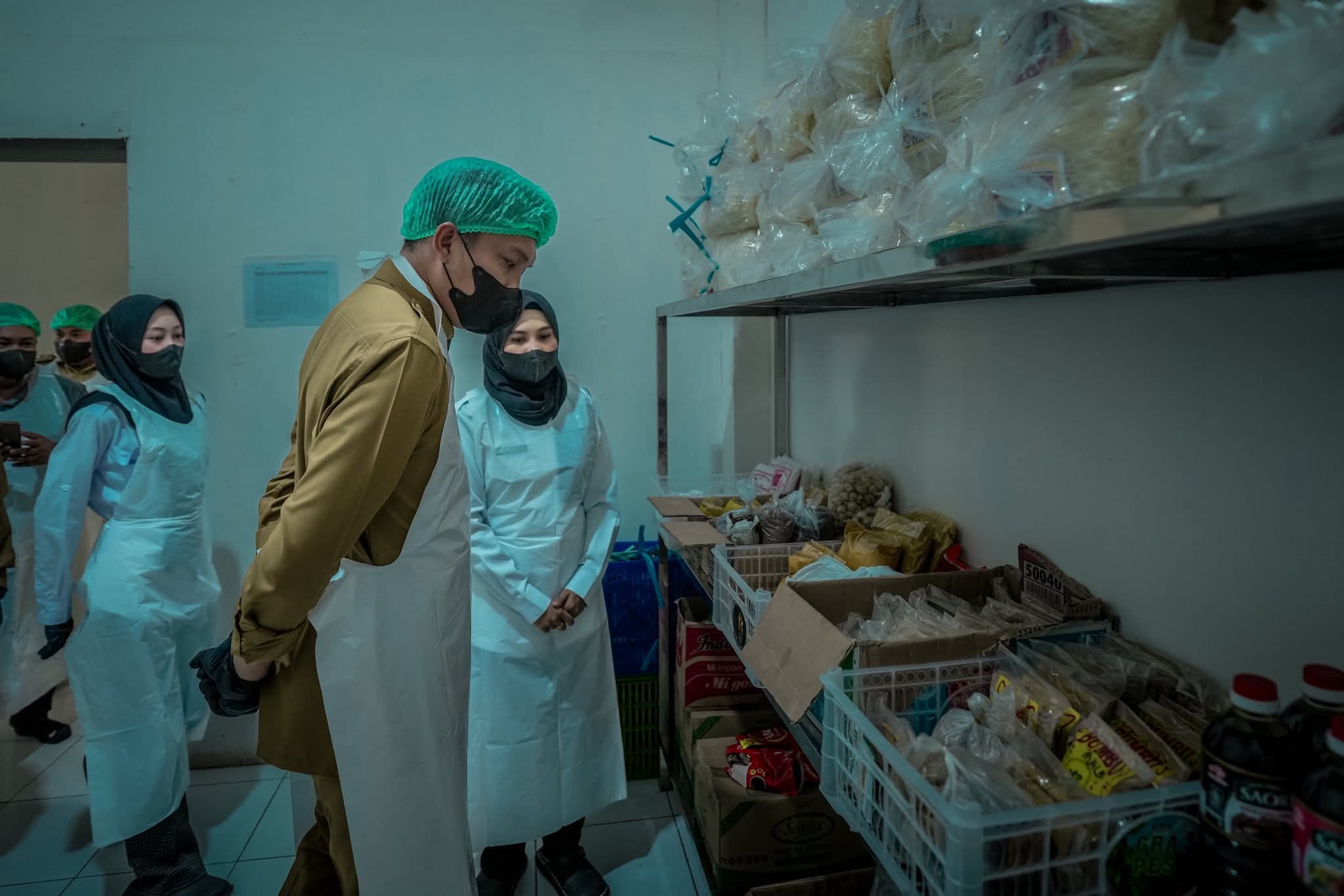 Bupati Ogan Ilir  Kunjungi Dapur MBG Kandis II