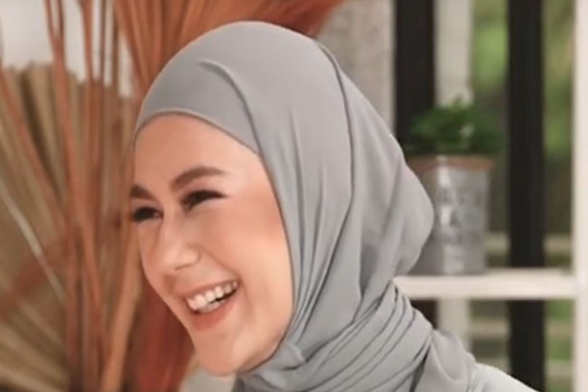 Paula Verhoeven Ceritakan Perjalanan Hidupnya Memutuskan Berhijab