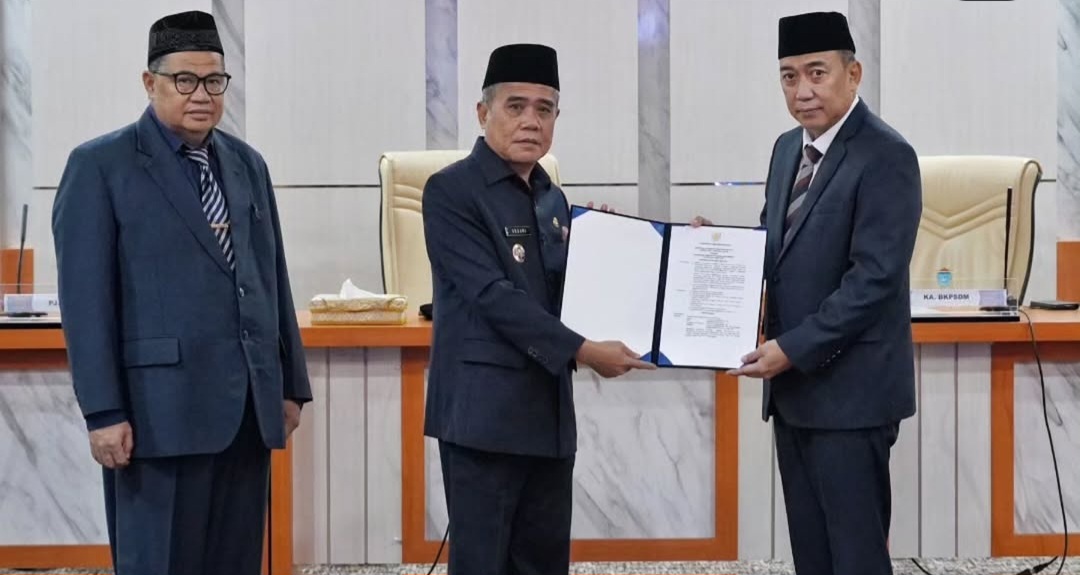 jabatan  Pj Sekda  Dicky  Diperpanjang , Wabup Ogan Illr  Lantik Pejabat Administrator