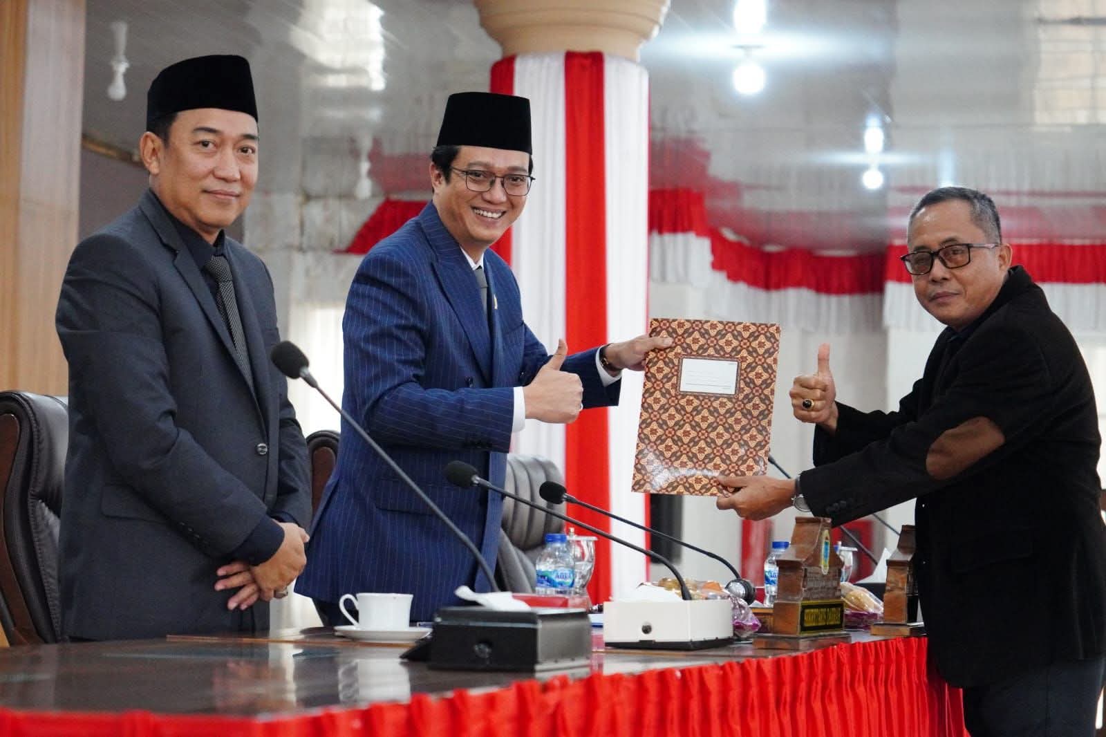 Pj Sekda Ogan Ilir Hadiri  Laporan Reses di Paripurna Ke-XXVIII DPRD  