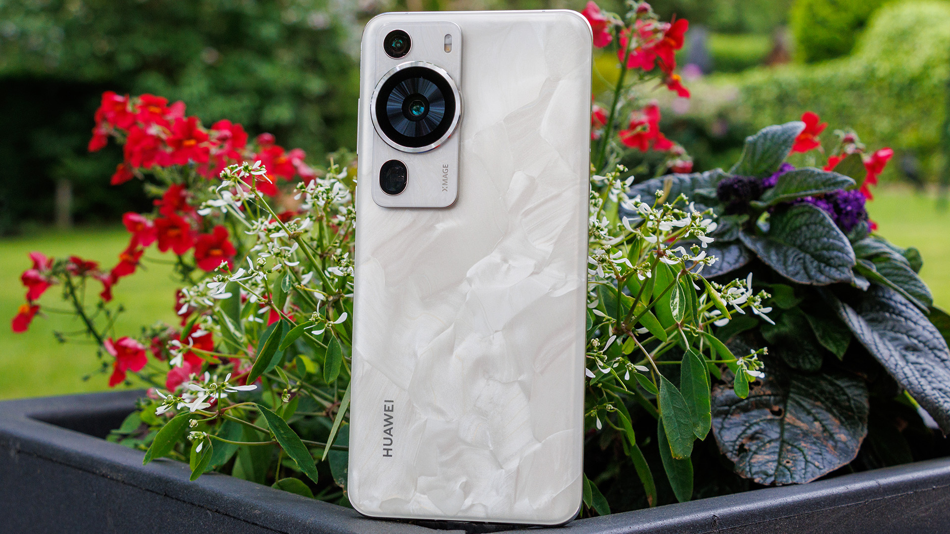 Huawei P60 Pro Hp Flagship yang Dibekali Layar LTPO OLED dan Dijuluki Raja Kamera, Segini Harga Terbarunya
