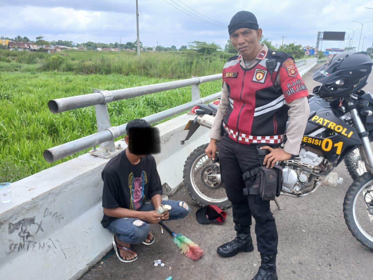 Lagi-Lagi  Aparat Polres Ogan Ilir Amankan Pelaku Pungli di Pintu Keluar Tol Keramasan