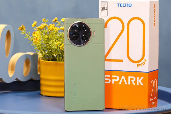 Tecno Spark 20 Pro Plus: Smartphone Rp 2 Jutaan dengan Layar Lengkung 