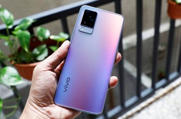 Vivo V21 : Tawarkan RAM Besar dan Fitur NFC