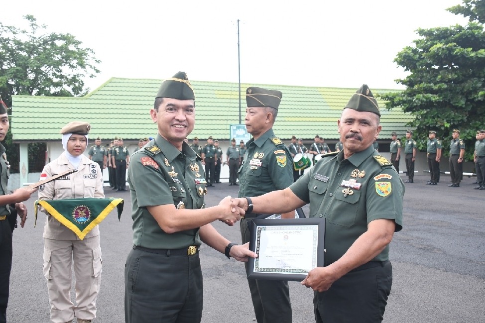 Korem 044/Gapo Gelar Upacara Bendera 17-an, Jadilah Prajurit Prima
