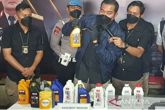 Sudah 2 Tersangka Kasus Pabrik Oli Palsu di Semarang, Omzet Fantastis Produksi Tiga Ribu Botol per Hari 