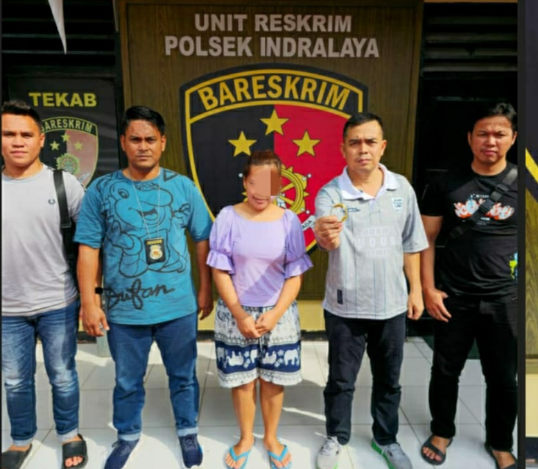 Curi  Emas Milik Majikan, Terekam CCTV  Saat Menjual, Pembantu Di Amankan Polsek Indralaya 