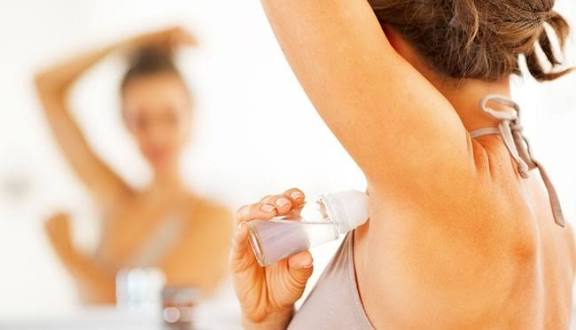 5 Hal ini yang Jadi Penyebab Masih Terasa Bau Badan Setelah Mandi